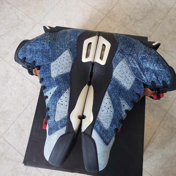 Jordan 6 Washed Denim - Picture 3 of 16